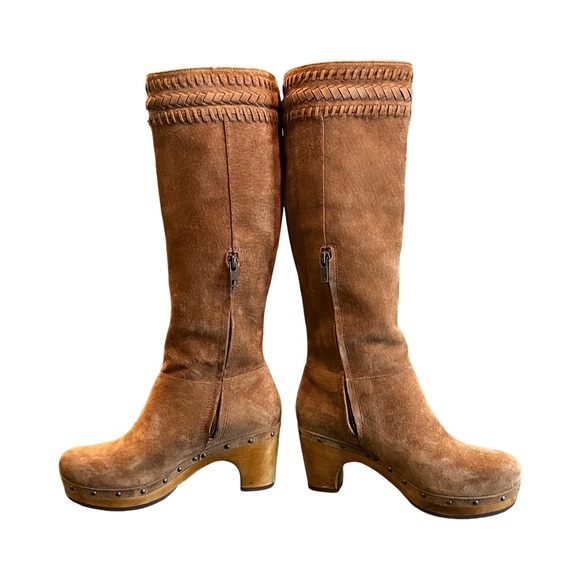 UGG Tan Heeled Boots - Picture 5 of 13